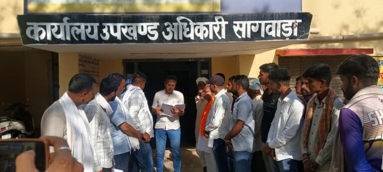 डूँगरपुर: स्कूल बस ड्राइवर की लापरवाही से छात्र की मौत, परिजनों का हंगामा